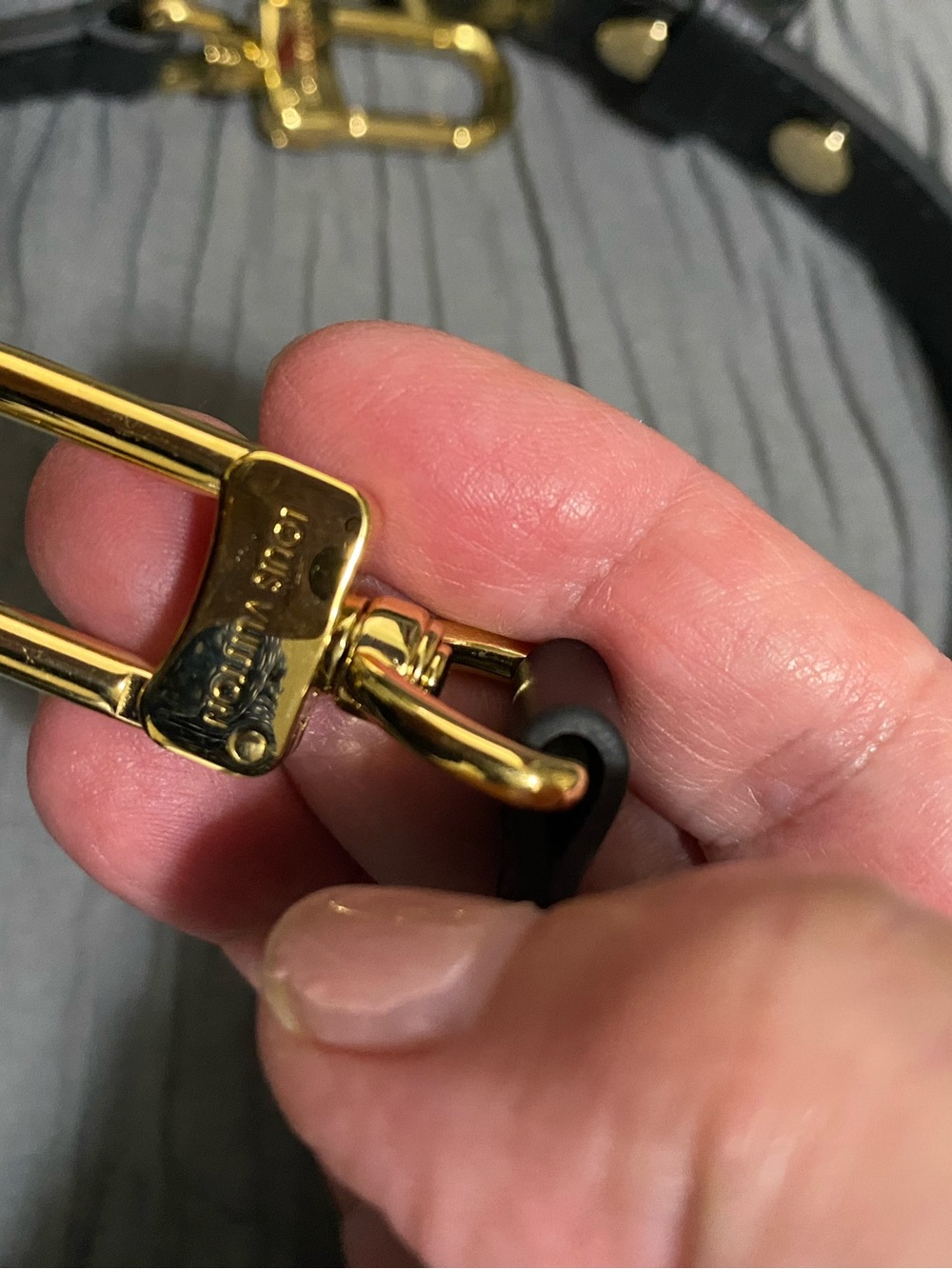 Louis Vuitton Black Leather Strap with Gold Hardware - Picture 3 of 5